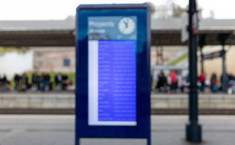 Train performance information displayed across 170…